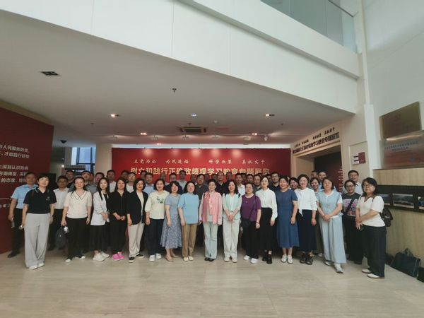 2026年6月11日石河子大学党员干部参观政绩观展览